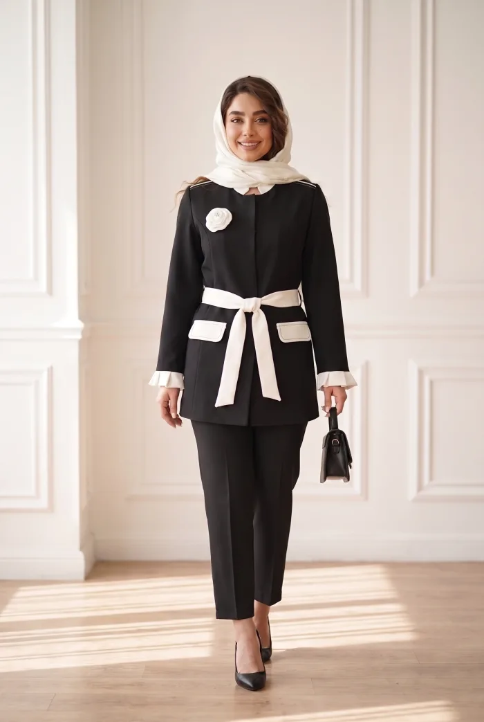 مانتو گل رز سفید