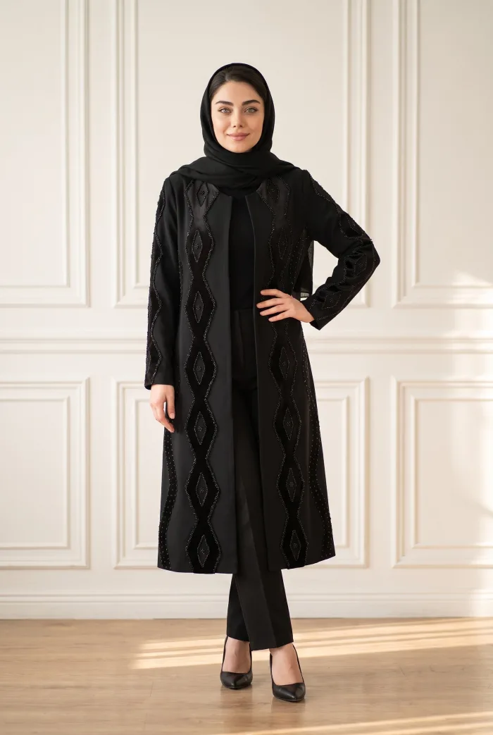 مانتو مجلسی مشکی سنگ‌دوزی هندسی (لوزی)